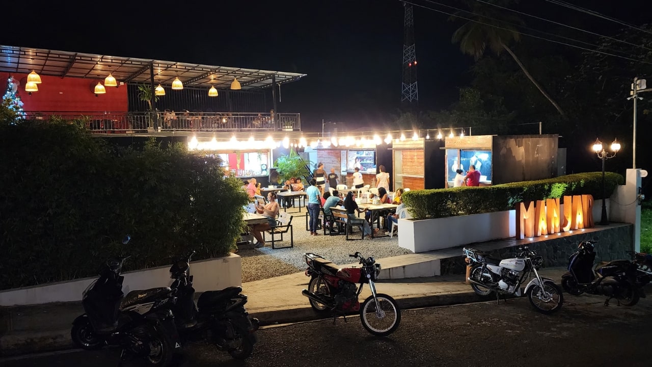 Food Court