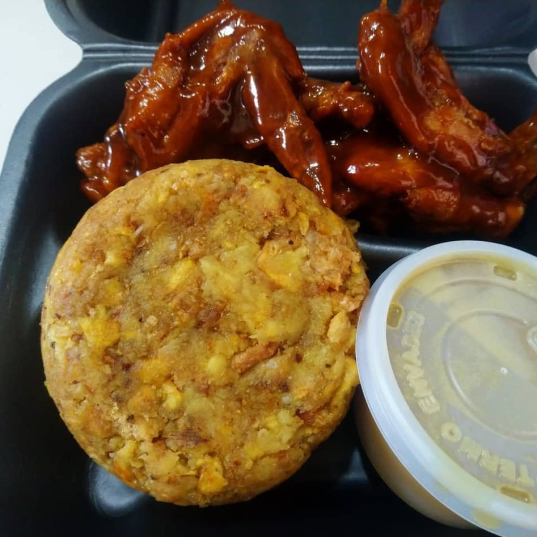 Mofongo de Alitas BBQ