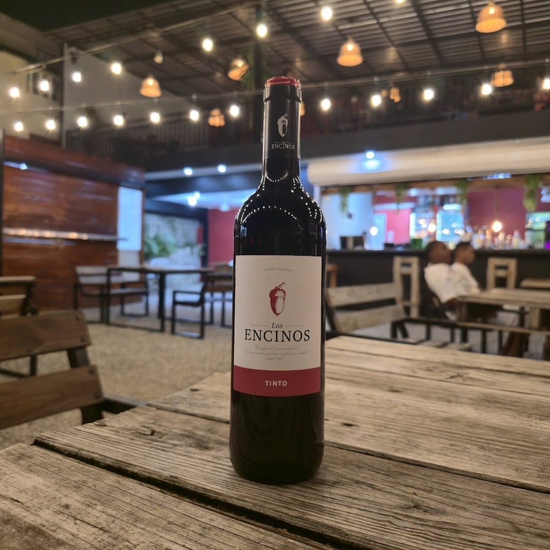Los Encinos Tinto